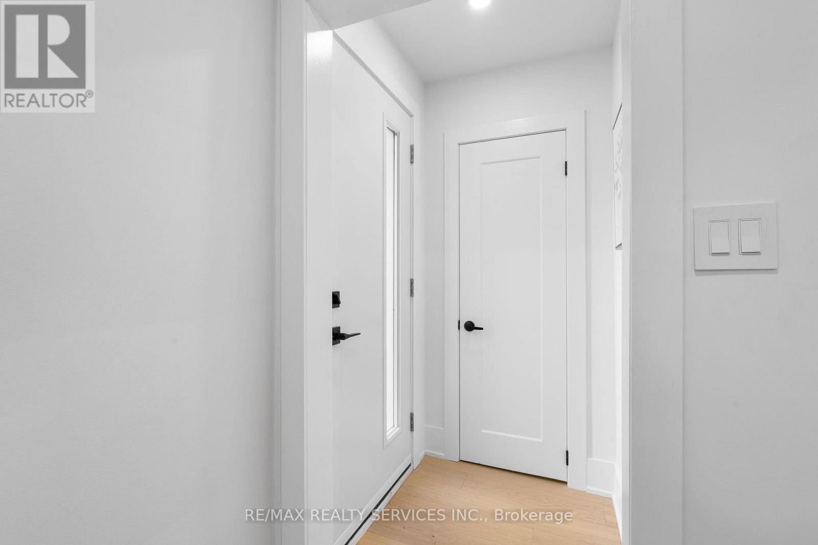 74 West 3rd Street, Hamilton, Ontario  L9C 3K3 - Photo 7 - X12549674