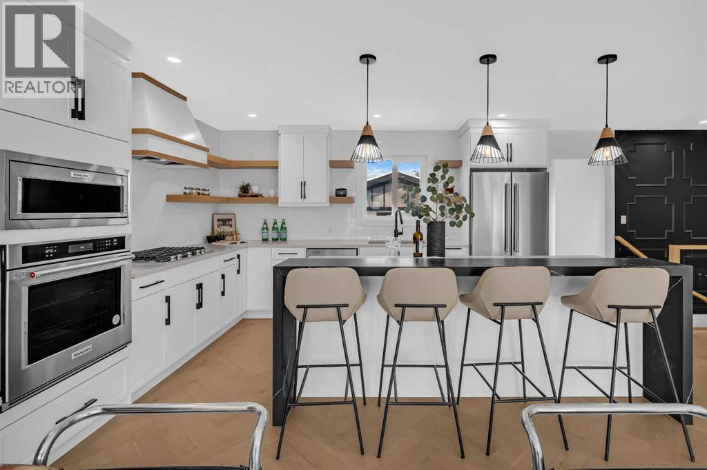 3623 Logan Crescent Sw, Calgary, Alberta  T3E 5Z6 - Photo 9 - A2212561