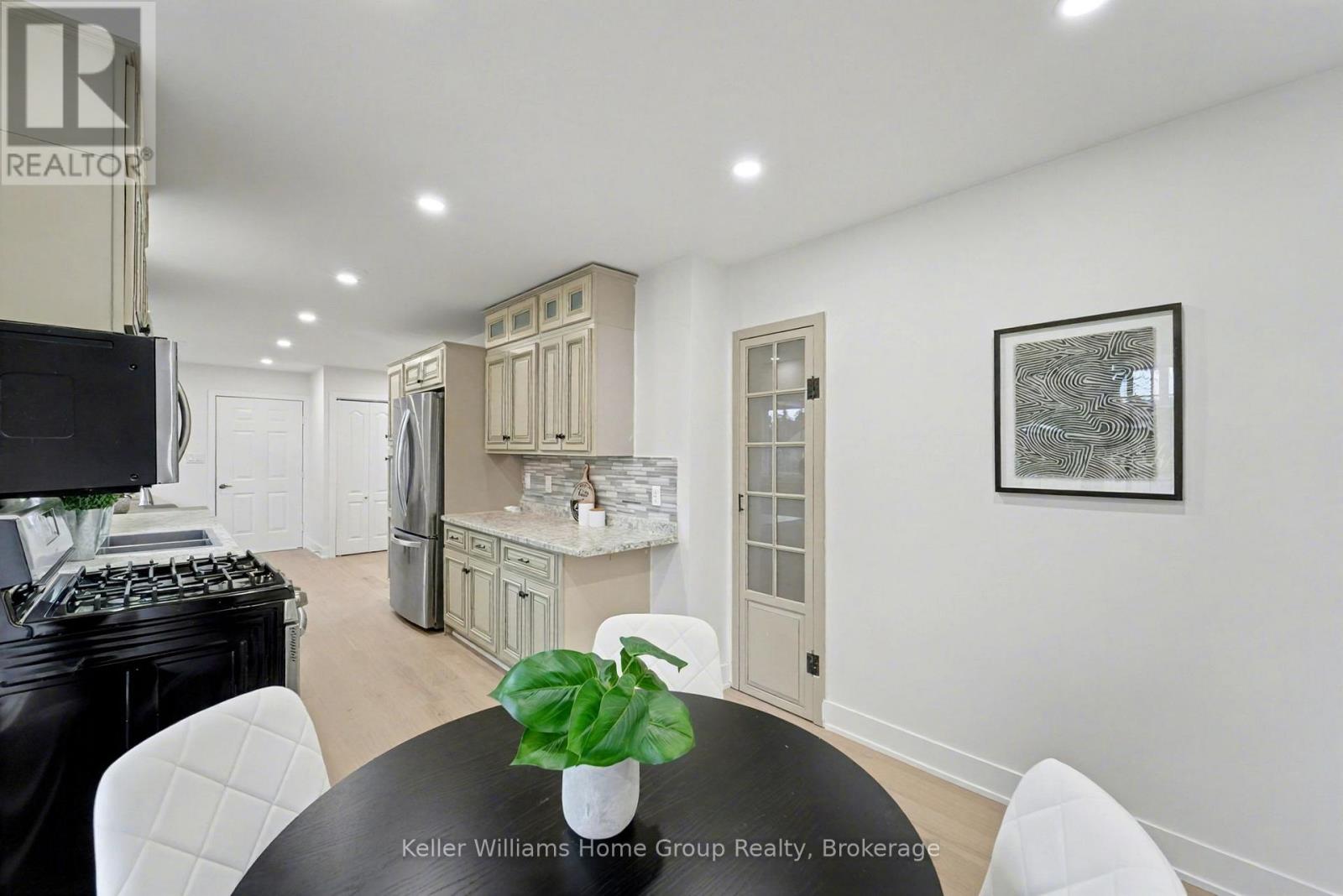 519 Fair Street, Woodstock, Ontario N4S 5T7 - Photo 12 - X12549704