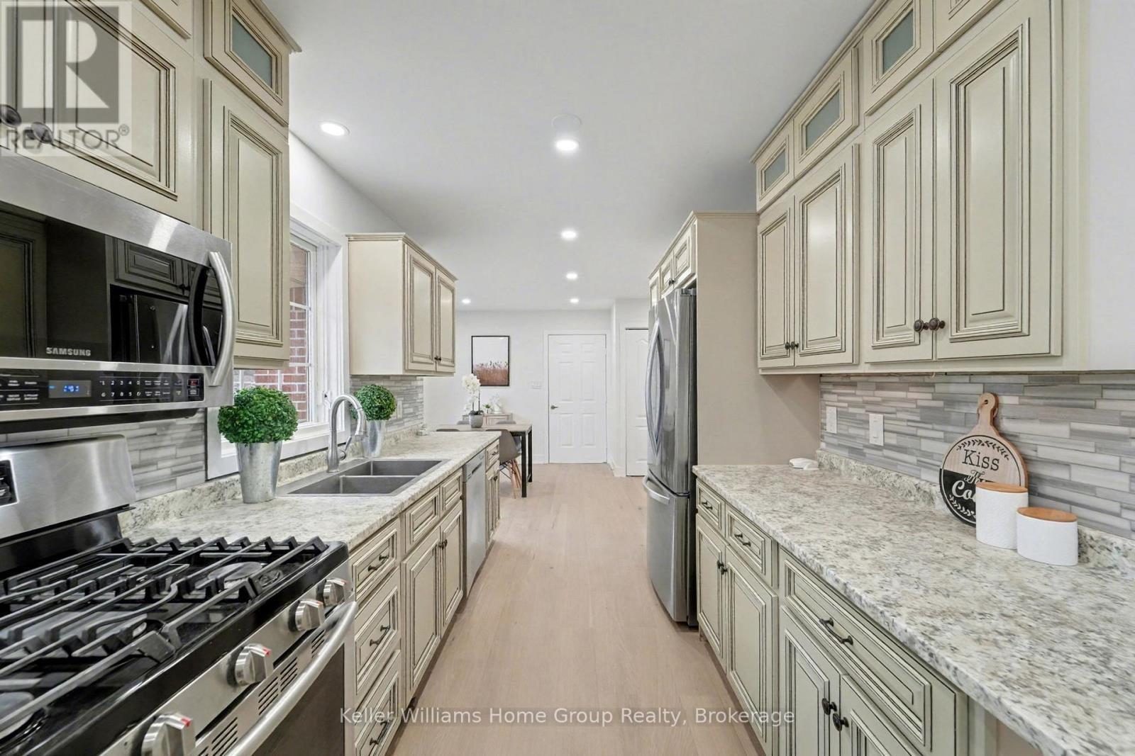 519 Fair Street, Woodstock, Ontario N4S 5T7 - Photo 13 - X12549704