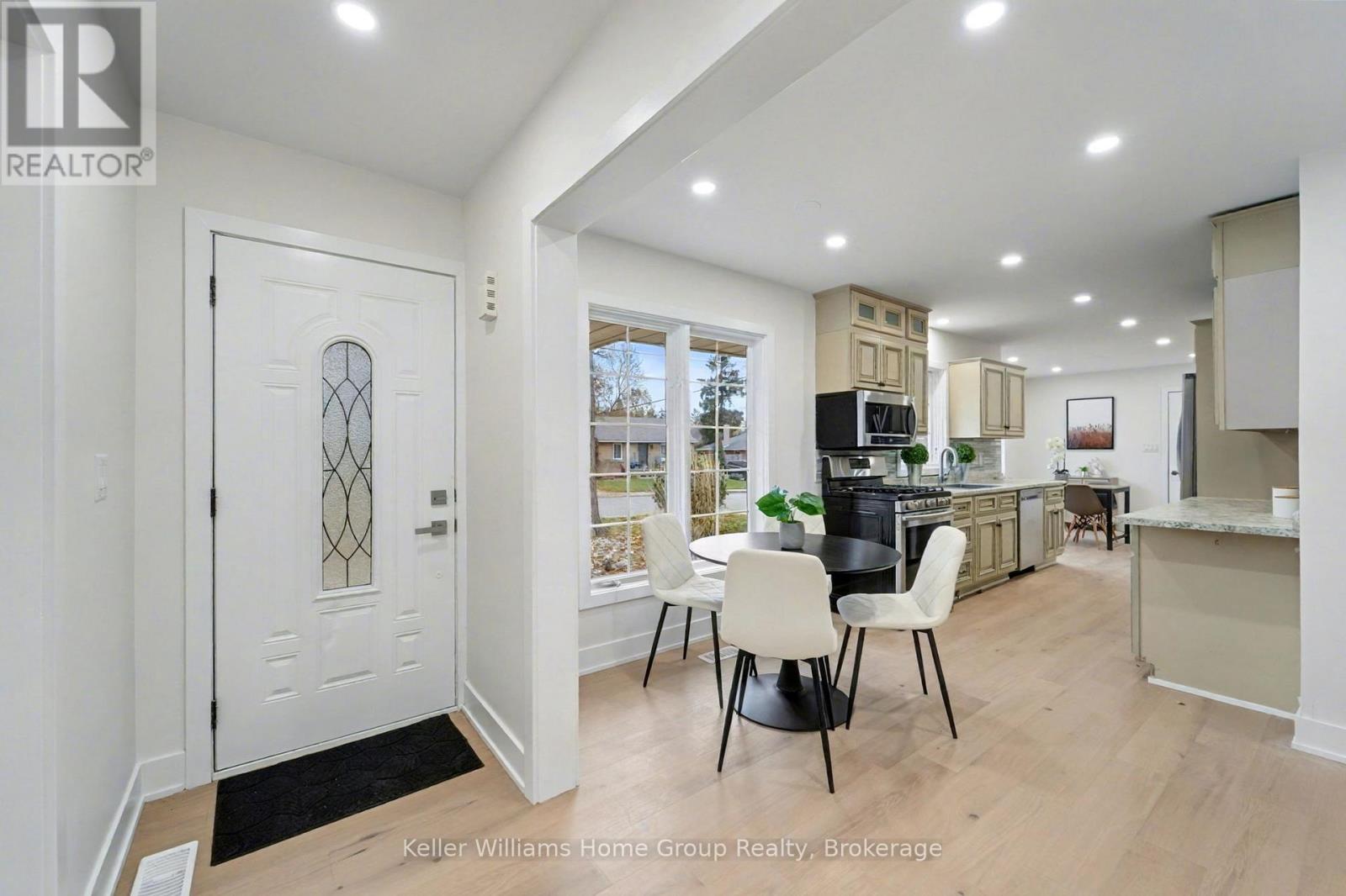 519 Fair Street, Woodstock, Ontario N4S 5T7 - Photo 5 - X12549704