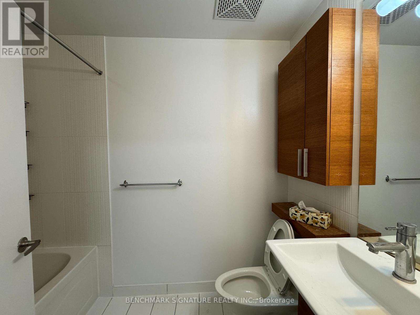 2902 - 25 Capreol Court, Toronto, Ontario  M5V 3Z7 - Photo 6 - C12549688