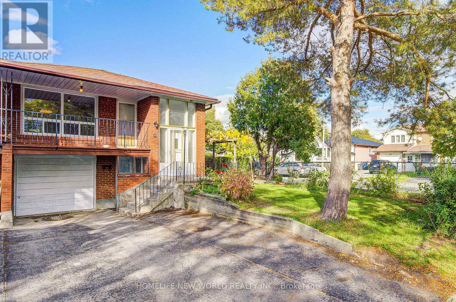 86 Tuscarora Drive, Toronto, Ontario  M2H 2K3 - Photo 2 - C12479665