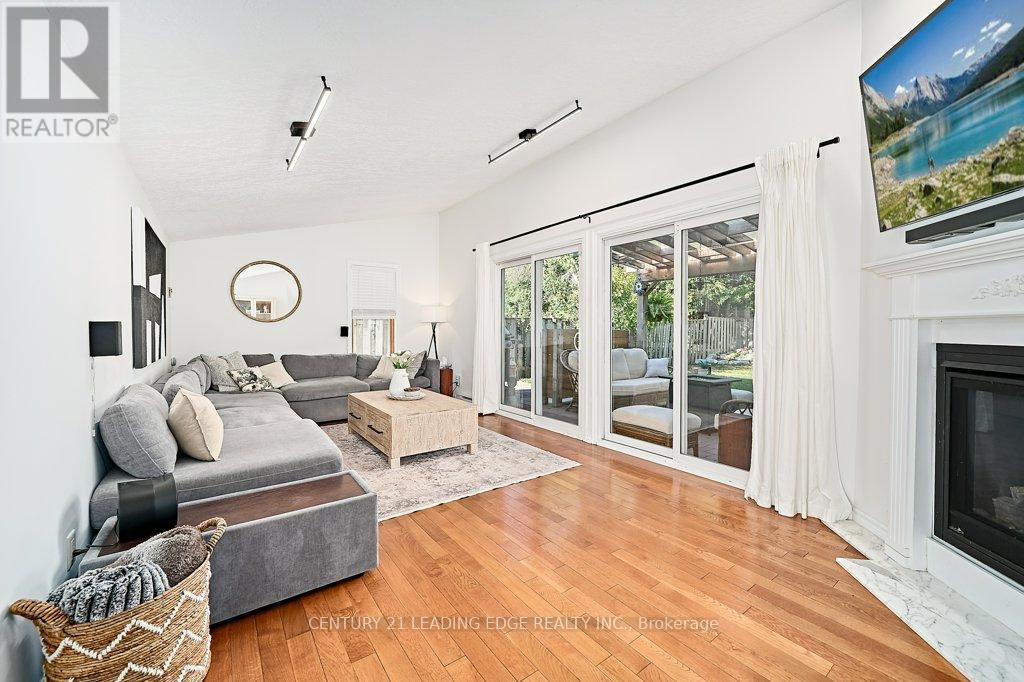 25 Eileen Drive, Barrie, Ontario  L4N 4M5 - Photo 6 - S12549684