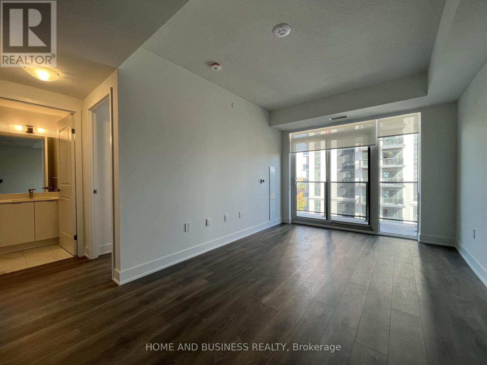 808 - 202 Burnhamthorpe Road E, Mississauga, Ontario  L5A 0B2 - Photo 7 - W12549702