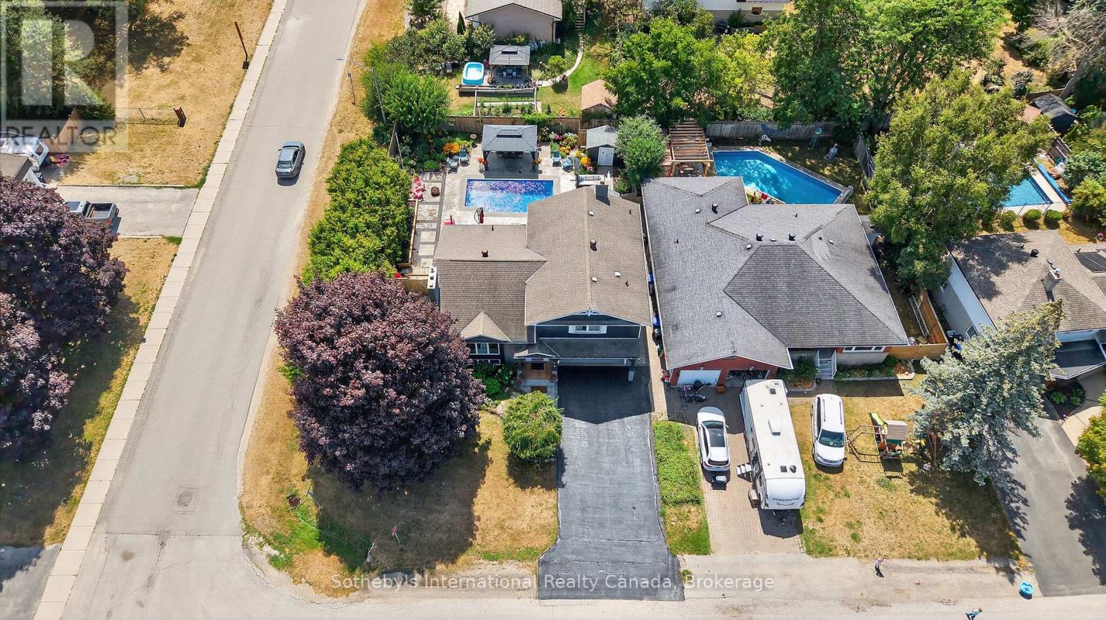 30 Bryan Drive, Collingwood, Ontario L9Y 2K7 - Photo 3 - S12485101