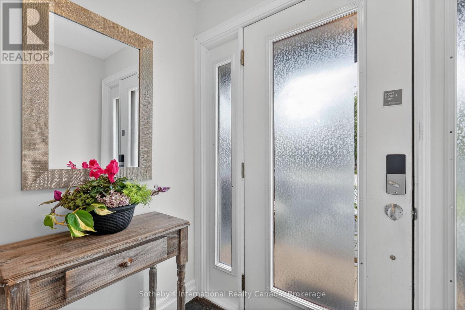 30 Bryan Drive, Collingwood, Ontario L9Y 2K7 - Photo 4 - S12485101