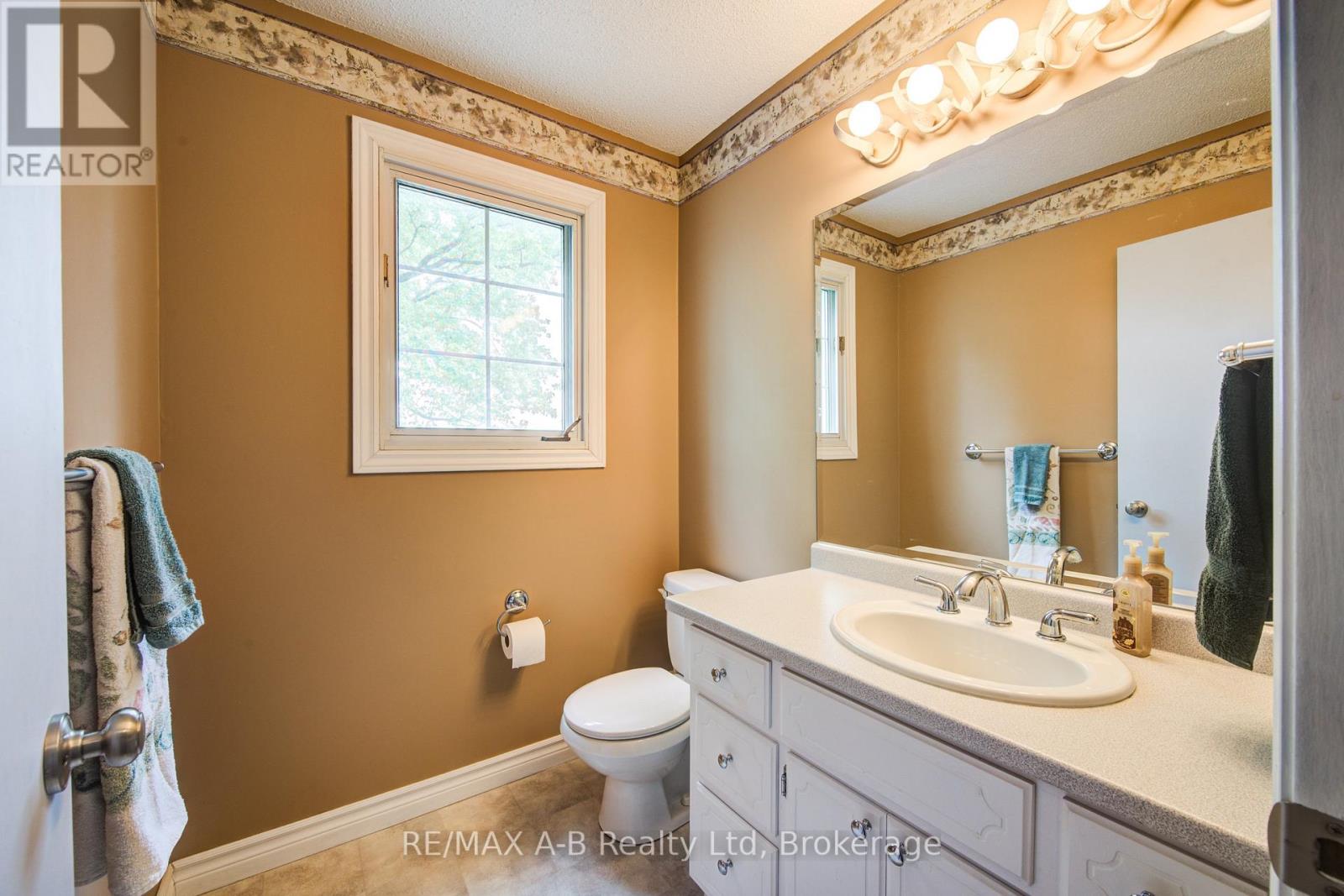 3498 Rd 109 Road, Perth East, Ontario  N0B 2R0 - Photo 27 - X12379974