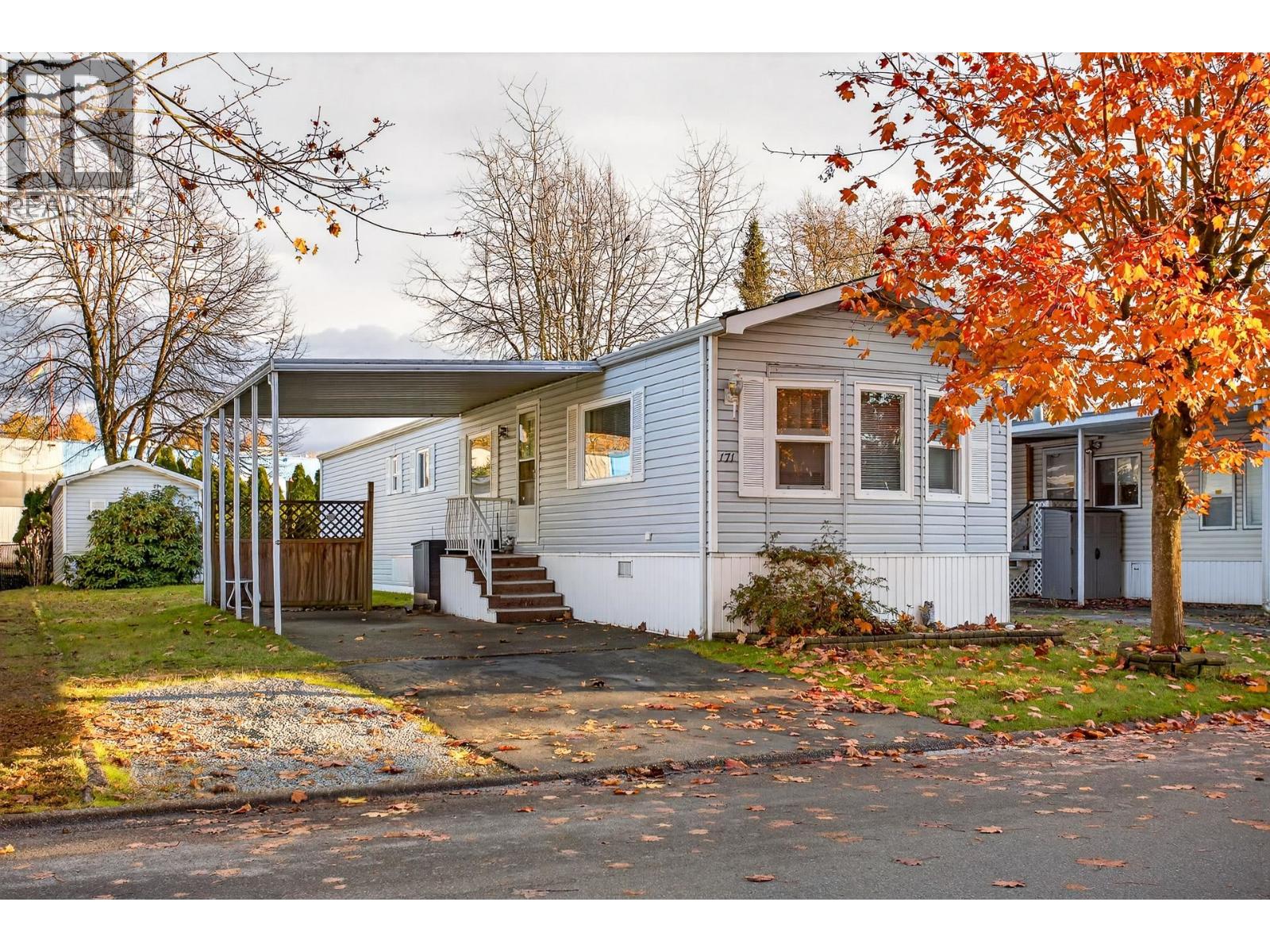 171 145 KING EDWARD STREET, Coquitlam, British Columbia