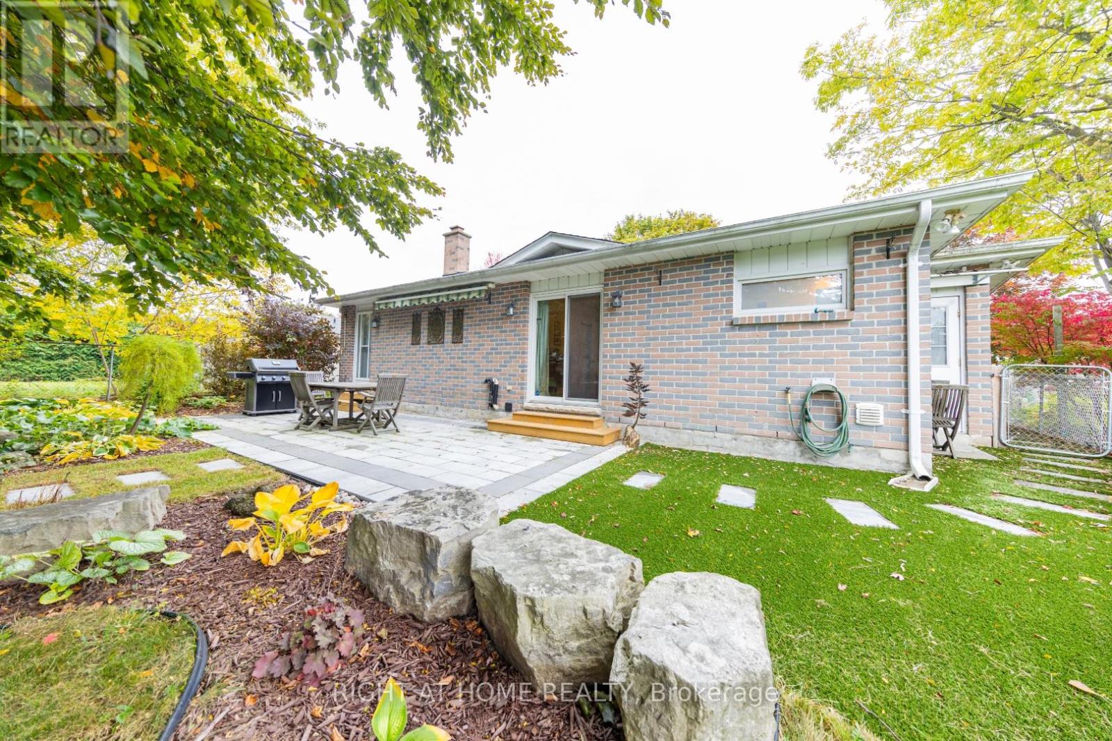 27 Bigwin Drive, Aurora, Ontario L4G 3C4 - Photo 24 - N12547338