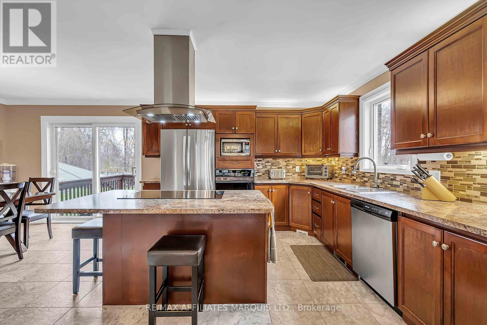 724 Jase Street, Cornwall, Ontario K6H 7E3 - Photo 11 - X12549740