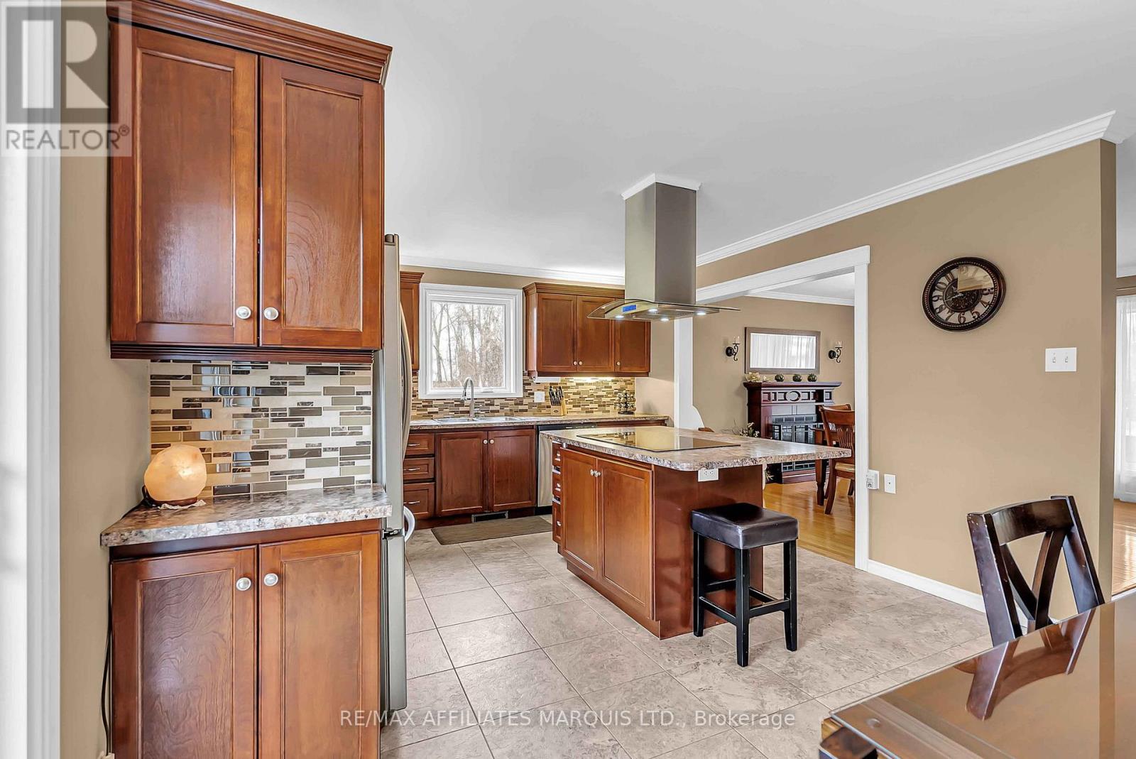 724 Jase Street, Cornwall, Ontario K6H 7E3 - Photo 13 - X12549740