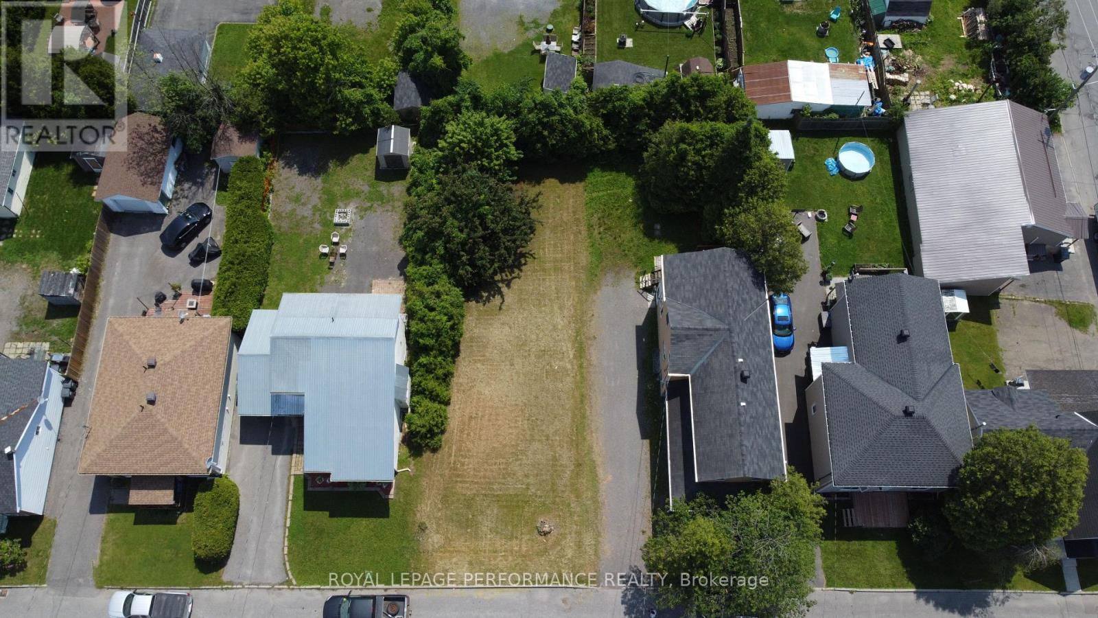 Na Kitchener Street, Hawkesbury, Ontario  K6A 2P1 - Photo 5 - X12549750