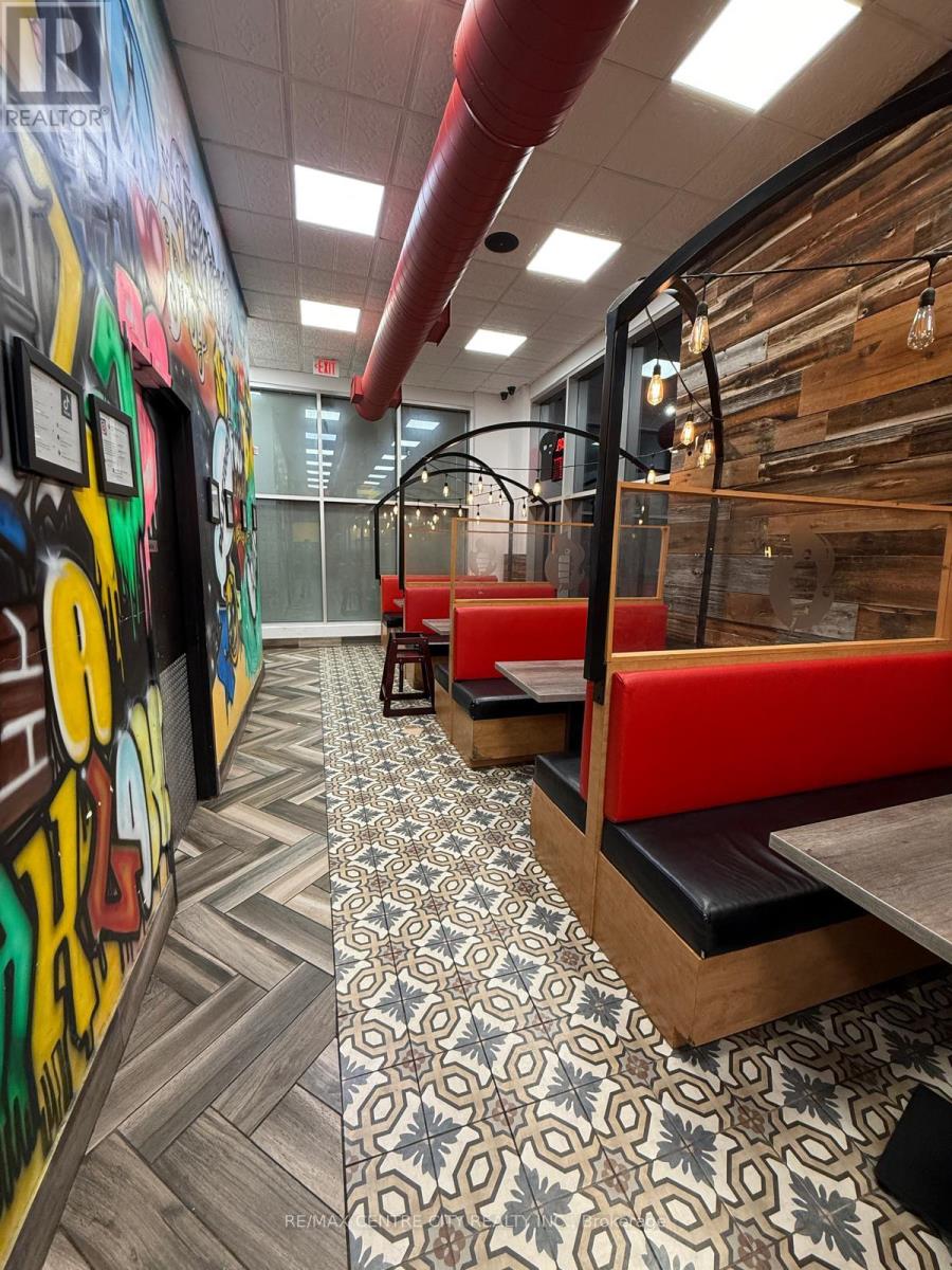 795 Wonderland Road S, London South, Ontario N6K 3C2 - Photo 12 - X12549754