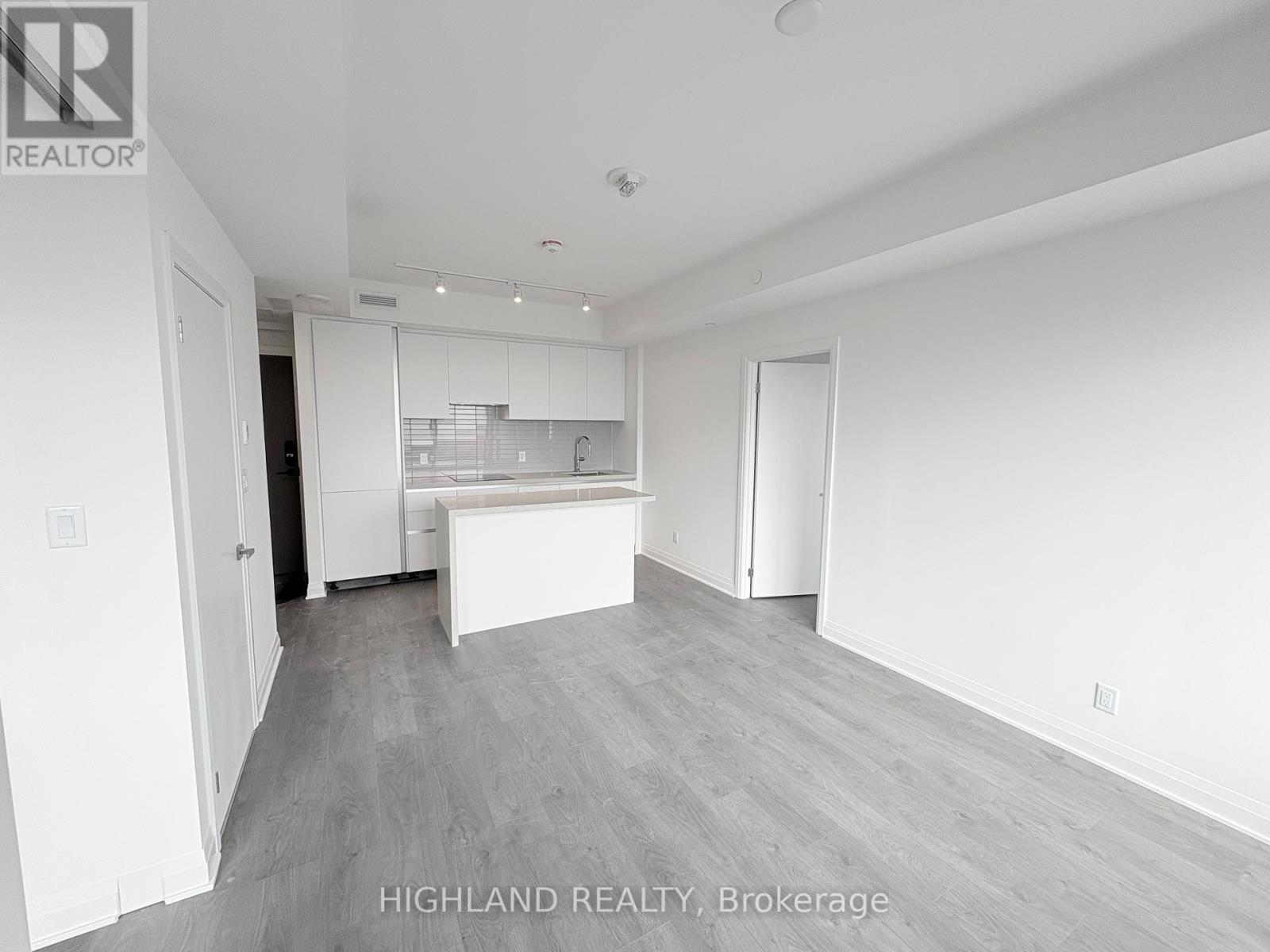 3303 - 4015 The Exchange, Mississauga, Ontario L5B 0N9 - Photo 5 - W12549154