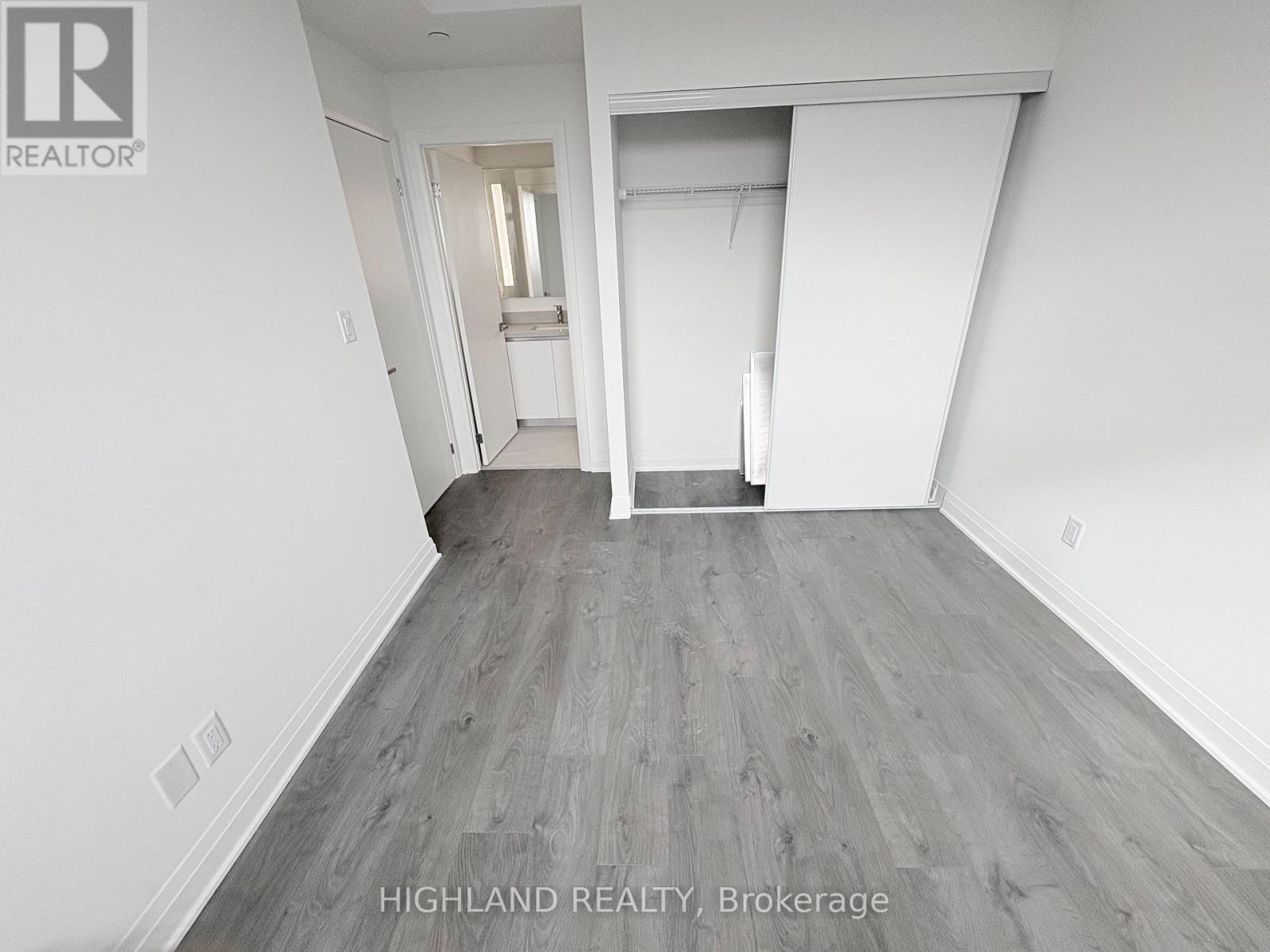 3303 - 4015 The Exchange, Mississauga, Ontario L5B 0N9 - Photo 10 - W12549154