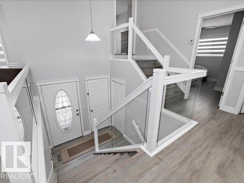 2919 151a Av Nw, Edmonton, Alberta  T5Y 2Y5 - Photo 3 - E4462749