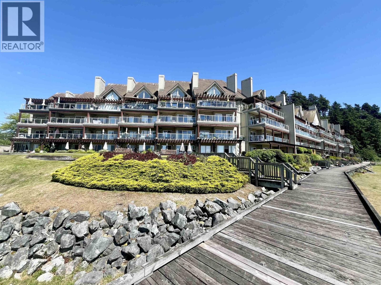 207 1120 Tsatsu Shores Drive, Tsawwassen, British Columbia  V4M 4G3 - Photo 4 - R3035192