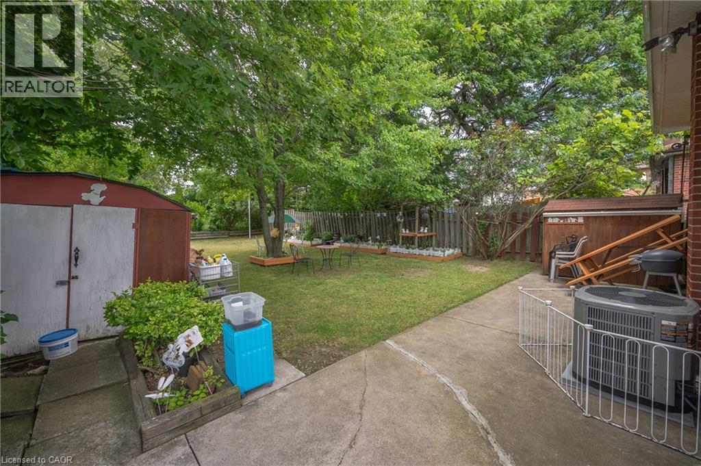 676 Upper Wentworth Street, Hamilton, Ontario  L9A 4V5 - Photo 31 - 40781338