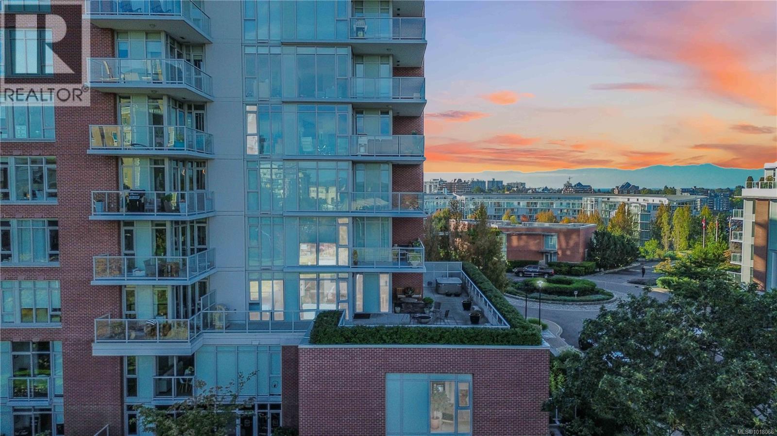 303 83 Saghalie Rd, Victoria, British Columbia