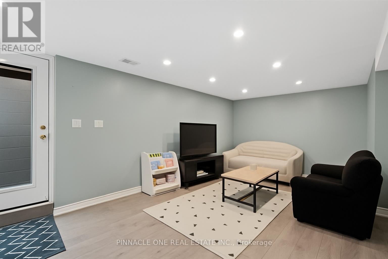 93 Florence Drive, Whitby, Ontario L1R 0K4 - Photo 47 - E12549714