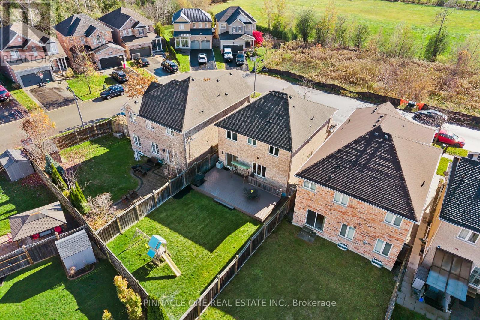 93 Florence Drive, Whitby, Ontario L1R 0K4 - Photo 8 - E12549714