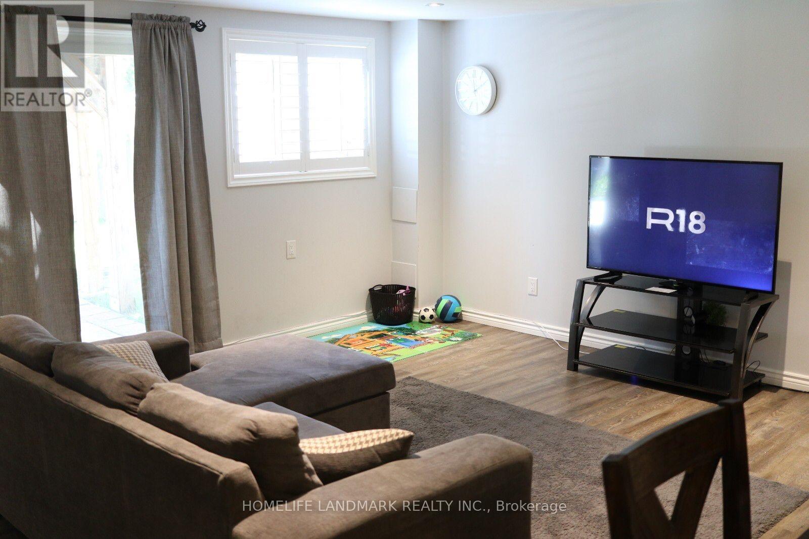 11 Whitbread Crescent, Ajax, Ontario  L1Z 0E3 - Photo 9 - E12549736