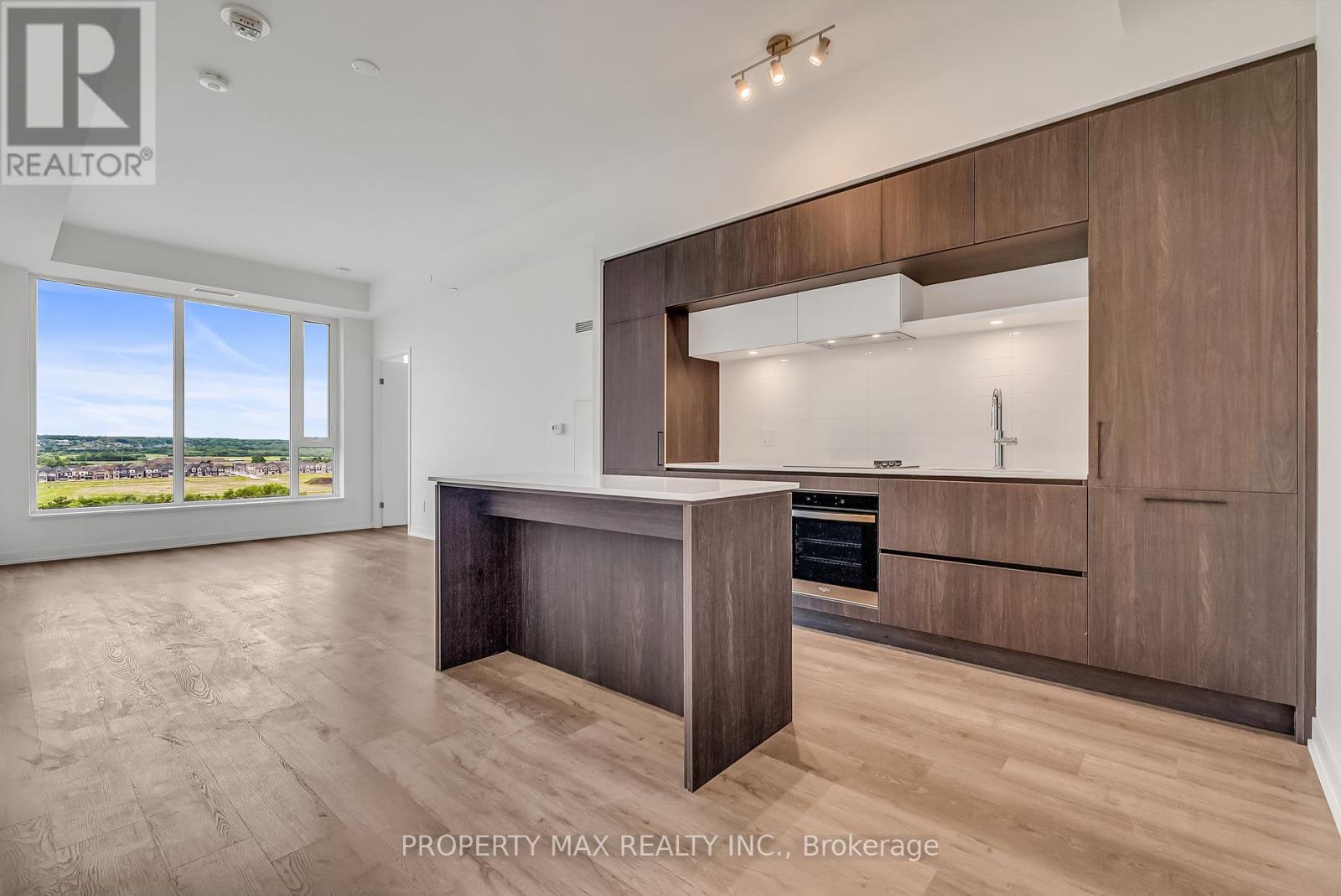 1428 - 2 David Eyer Road, Richmond Hill, Ontario L4S 0N6 - Photo 8 - N12549730