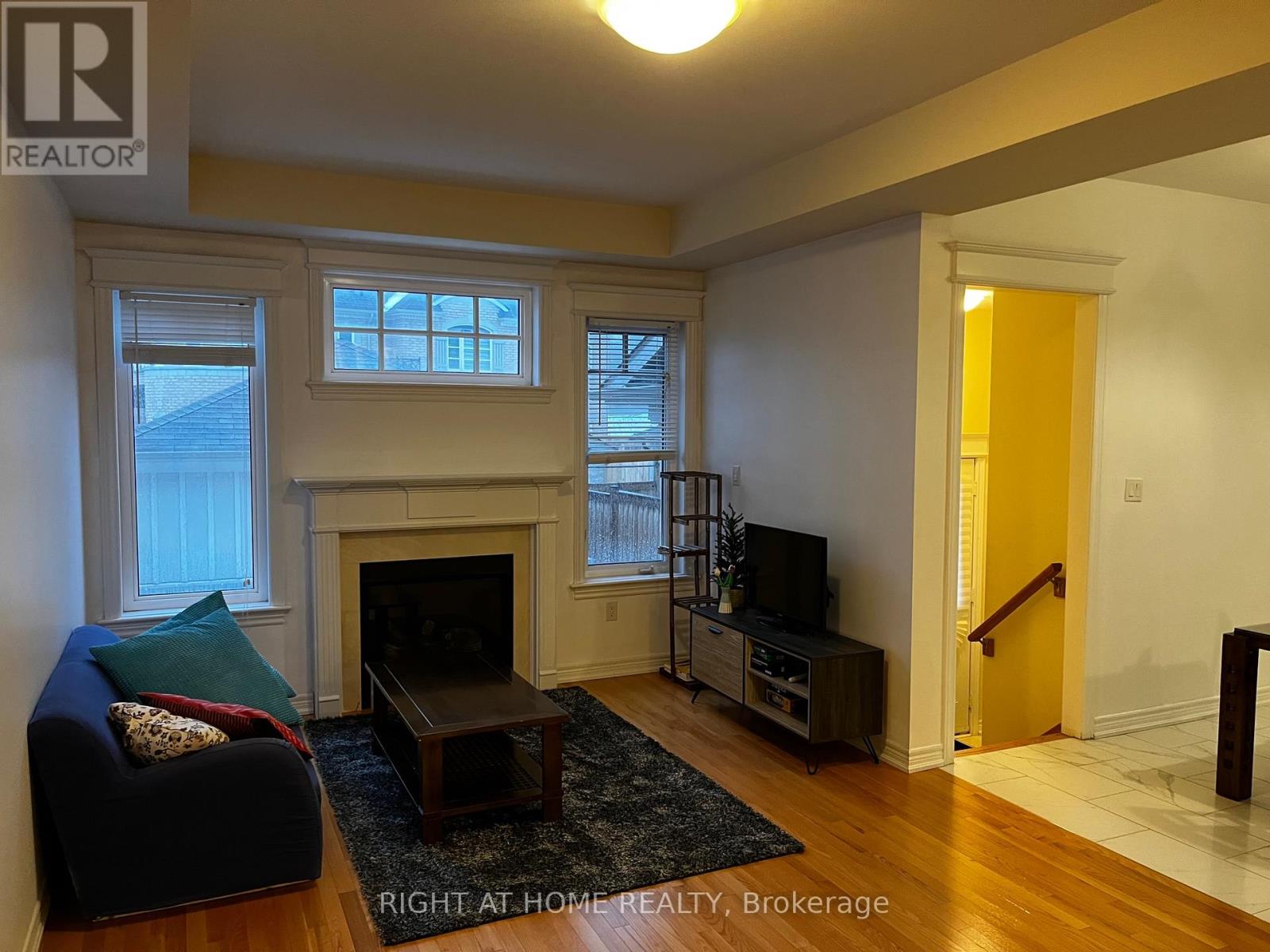 11 Calamint Lane, Richmond Hill, Ontario L4E 1C3 - Photo 14 - N12549742