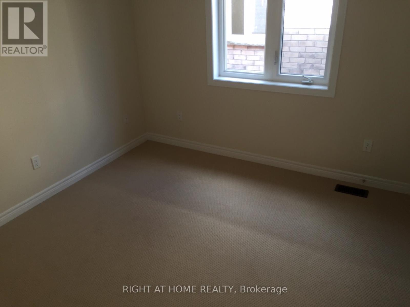 11 Calamint Lane, Richmond Hill, Ontario L4E 1C3 - Photo 22 - N12549742