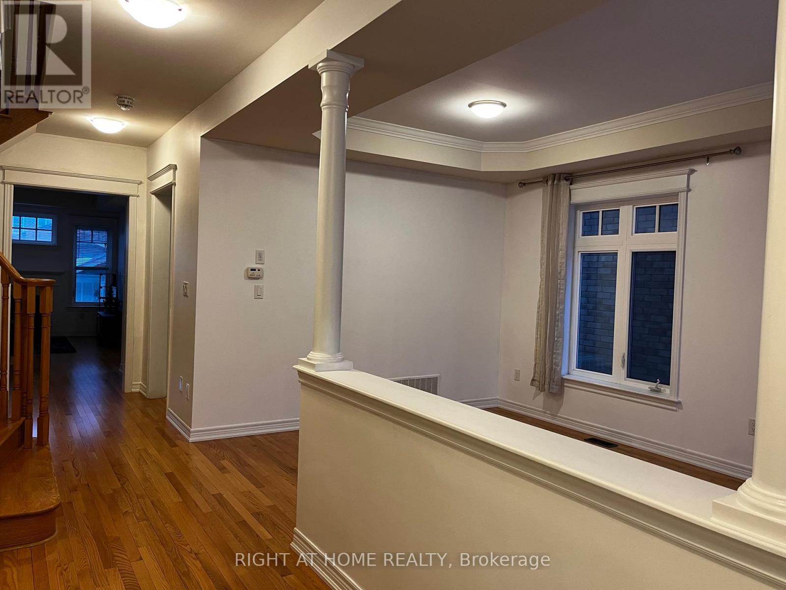 11 Calamint Lane, Richmond Hill, Ontario L4E 1C3 - Photo 6 - N12549742