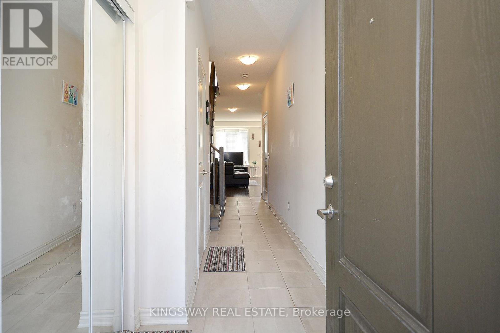 70 - 50 Edinburgh Drive, Brampton, Ontario L6Y 1N9 - Photo 4 - W12549728