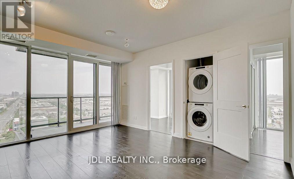 2515 Master Bedroom - 7895 Jane Street, Vaughan, Ontario  L4K 2M7 - Photo 6 - N12549758