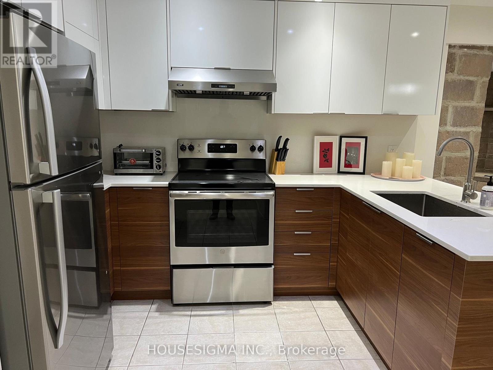 Bsmt - 292 Brookside Road, Richmond Hill, Ontario  L4C 0K1 - Photo 2 - N12549772