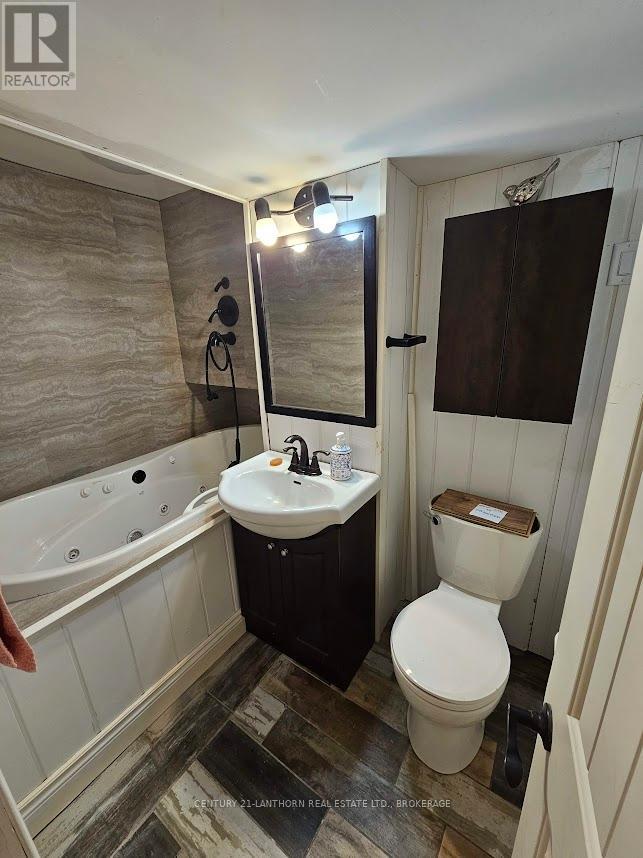 197 King Street, Greater Napanee, Ontario  K7R 1B8 - Photo 40 - X12354201