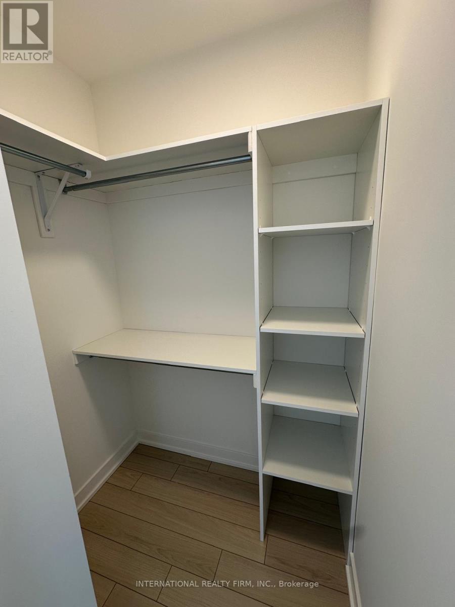 803 - 3071 Trafalgar Rd, Oakville, Ontario  L6H 8C6 - Photo 13 - W12549768