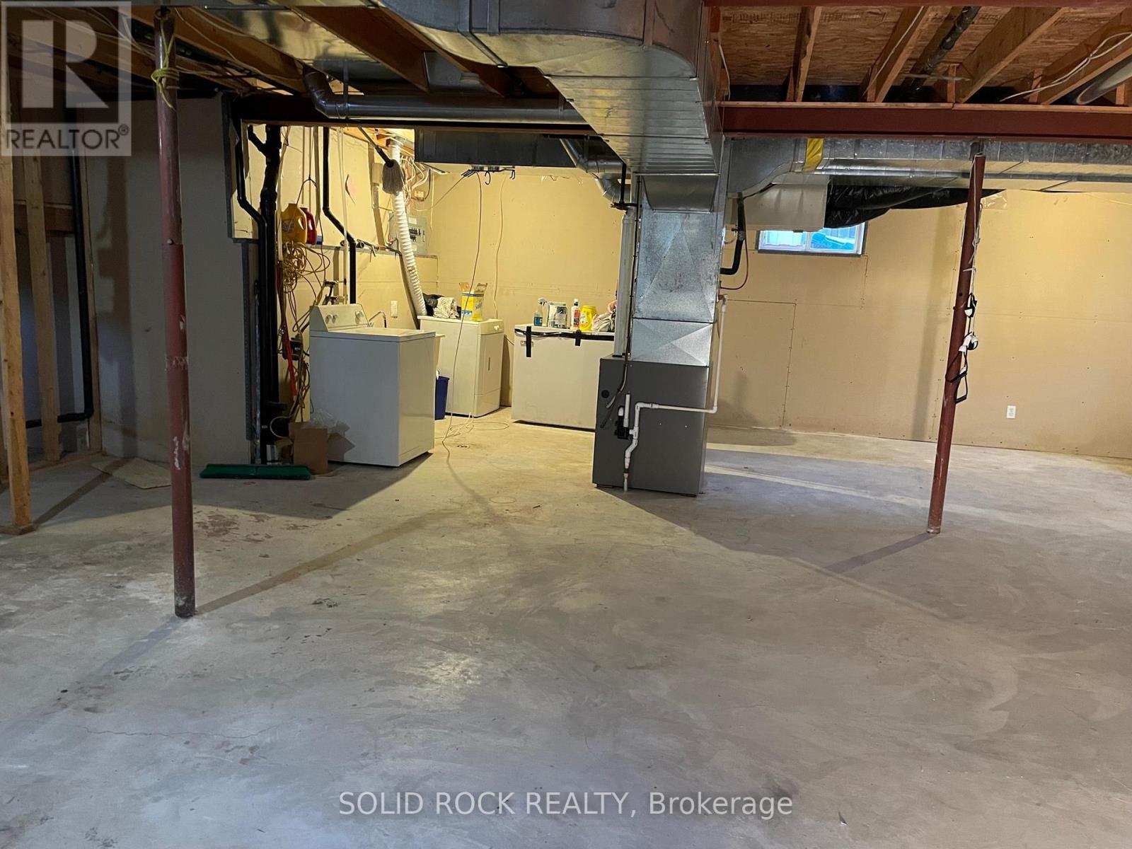 492 Boxwood Street S, Kingston, Ontario K7M 9C4 - Photo 25 - X12527164