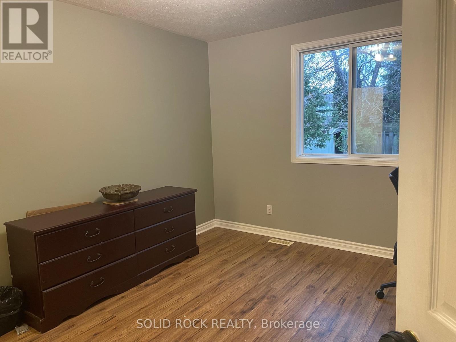 492 Boxwood Street S, Kingston, Ontario K7M 9C4 - Photo 31 - X12527164