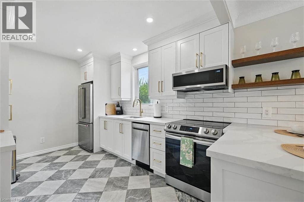 105 Weir Street S, Hamilton, Ontario  L8K 3A8 - Photo 10 - 40771125