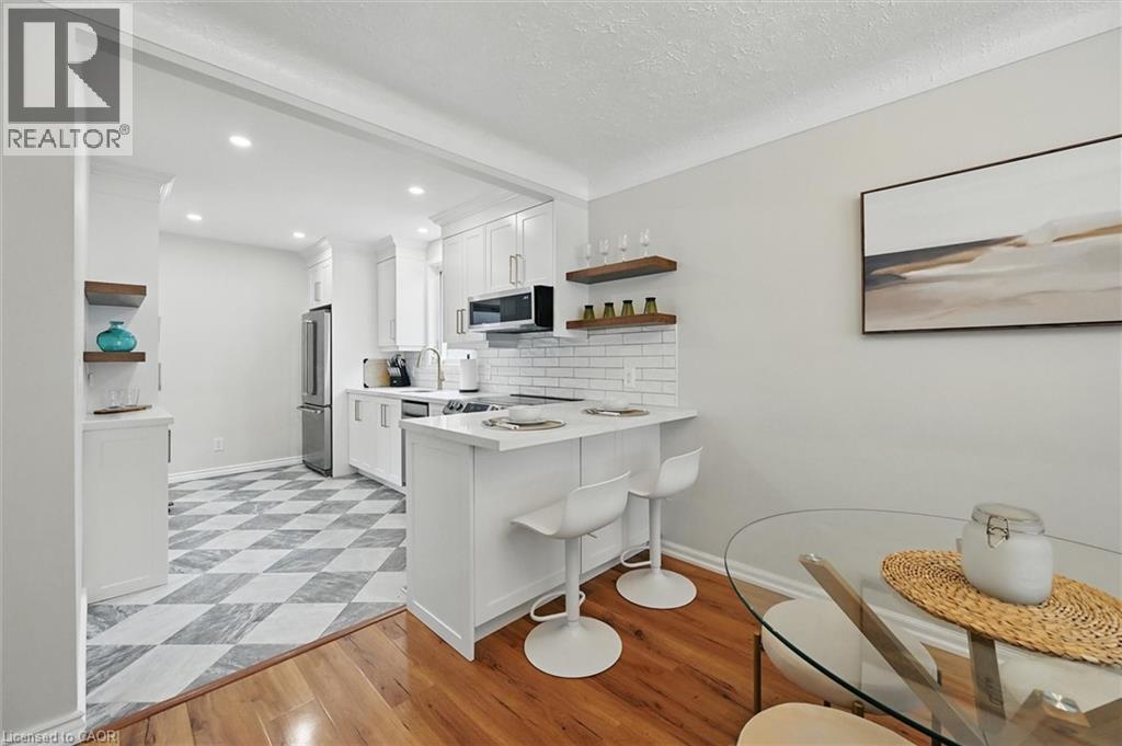 105 Weir Street S, Hamilton, Ontario  L8K 3A8 - Photo 13 - 40771125