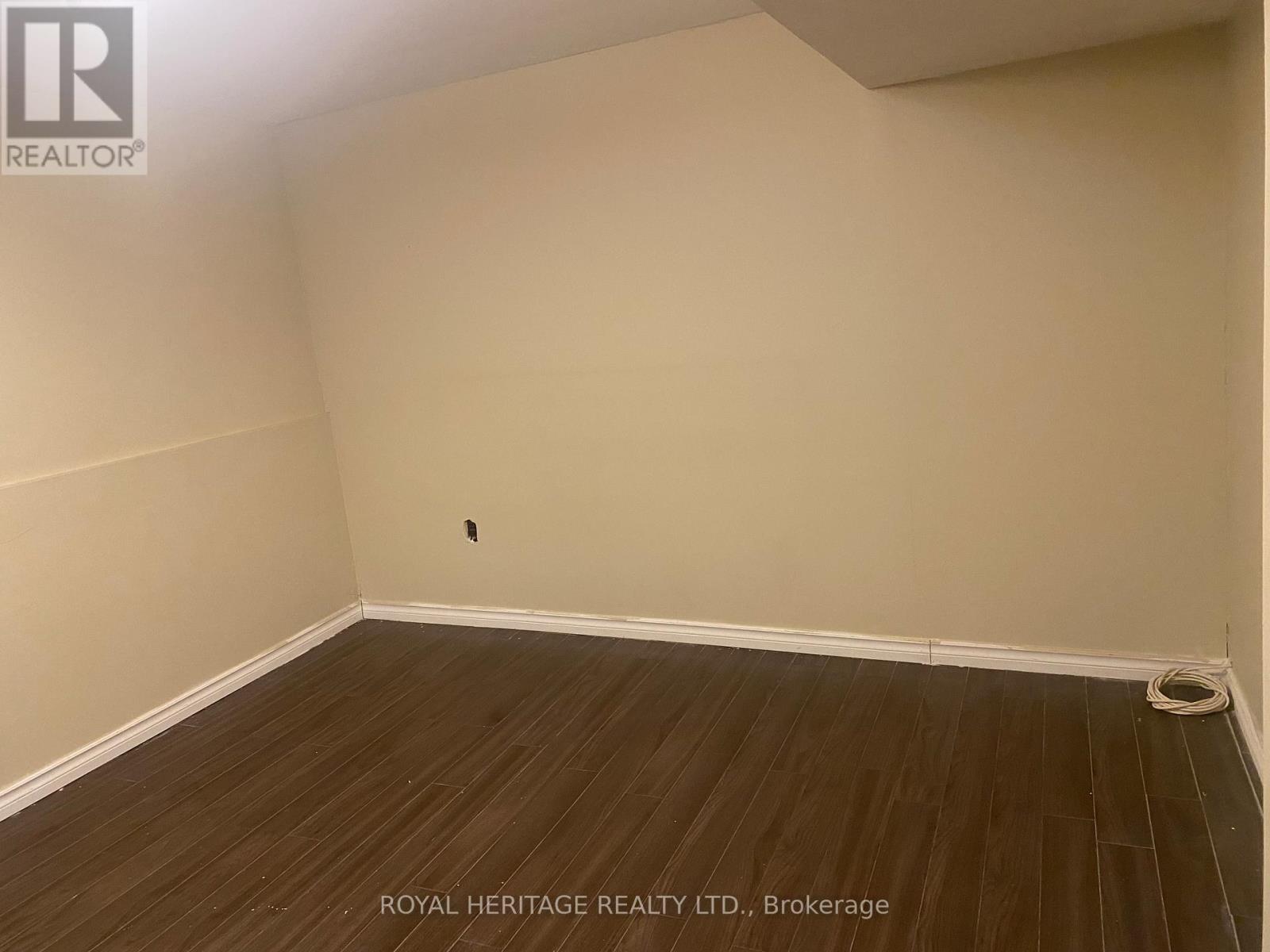 8 Ryecliffe Court, Toronto, Ontario M1B 4W1 - Photo 6 - E12436785