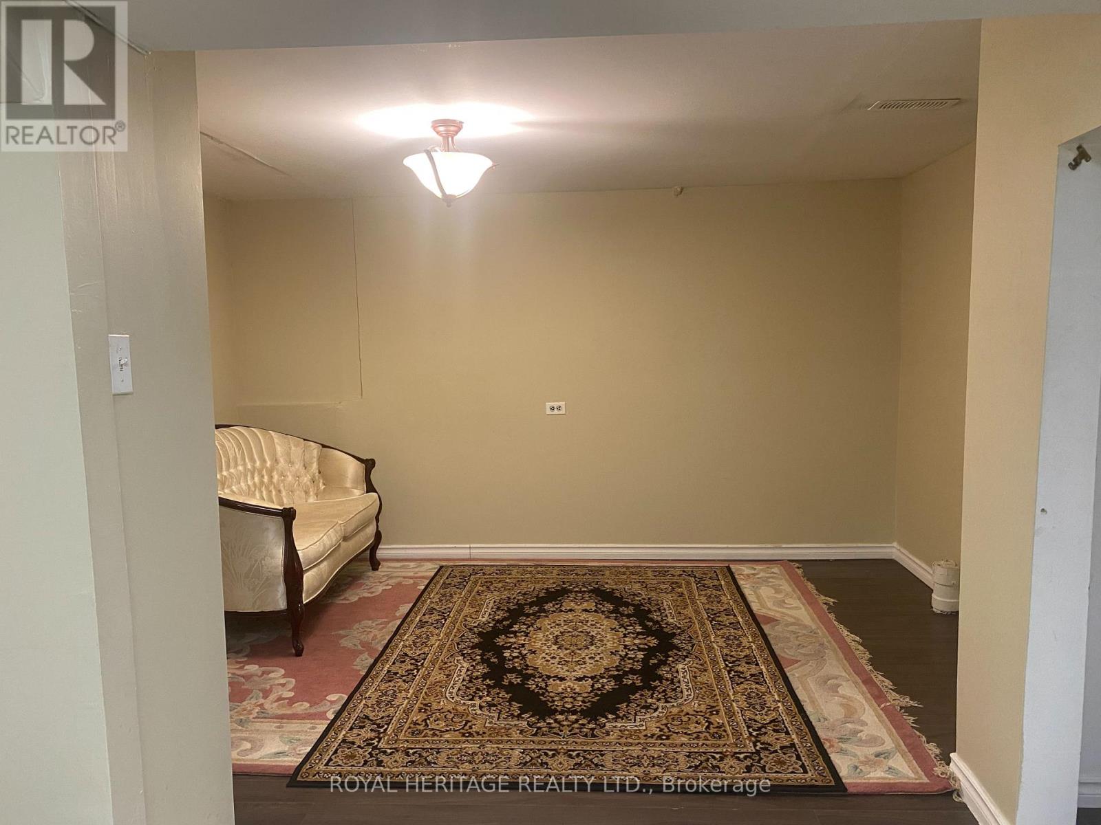 8 Ryecliffe Court, Toronto, Ontario  M1B 4W1 - Photo 12 - E12436785