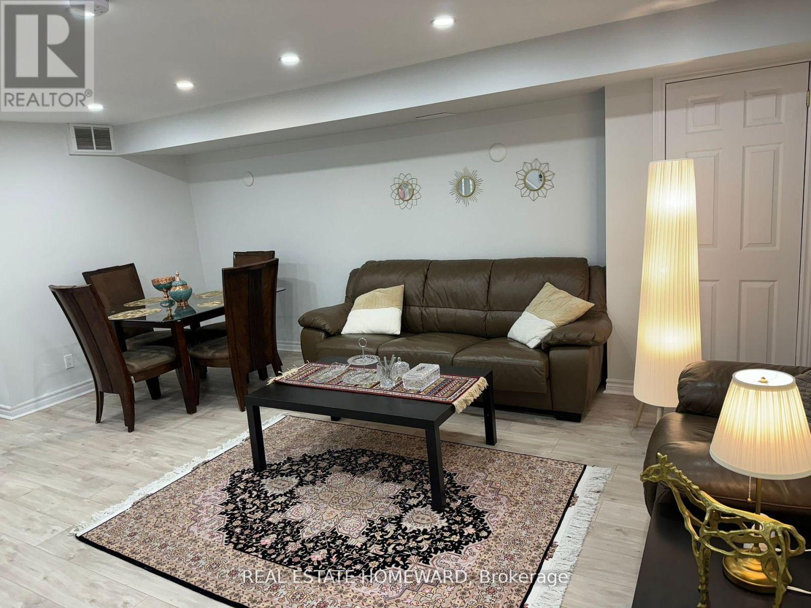 Bsmt - 29 Sarah Ashbridge Avenue, Toronto, Ontario  M4L 3Y1 - Photo 7 - E12549778