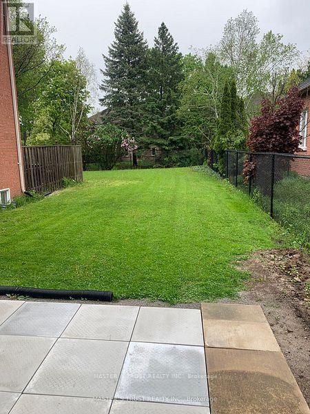 657 Chaleur Place, Newmarket, Ontario  L3X 1L6 - Photo 14 - N12549780