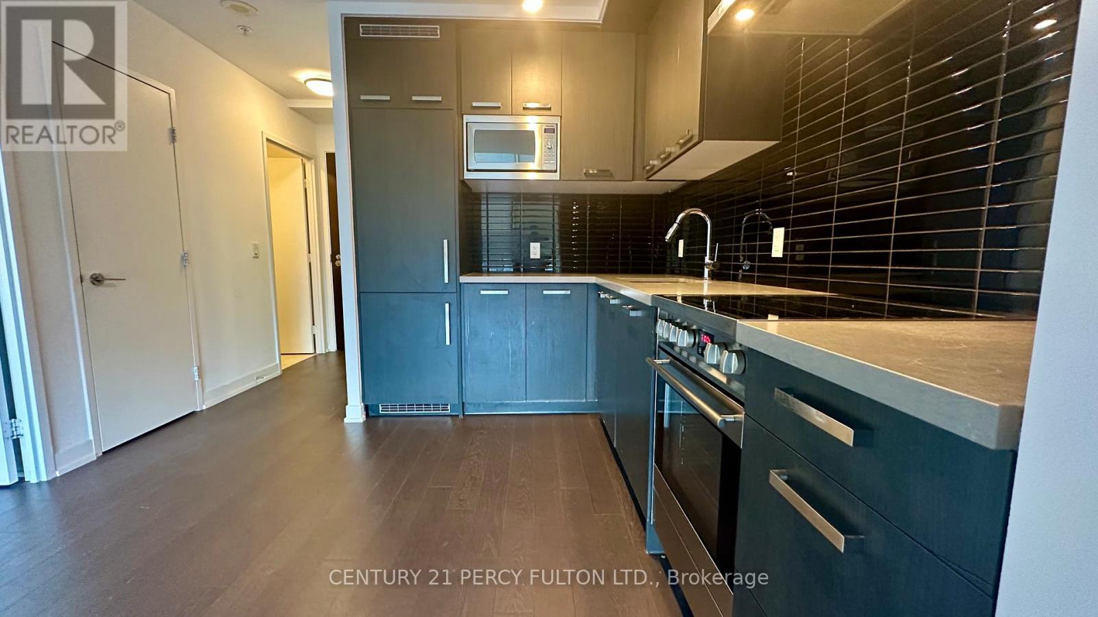 S1013 - 120 Bayview Avenue, Toronto, Ontario M5A 0G4 - Photo 15 - C12548192