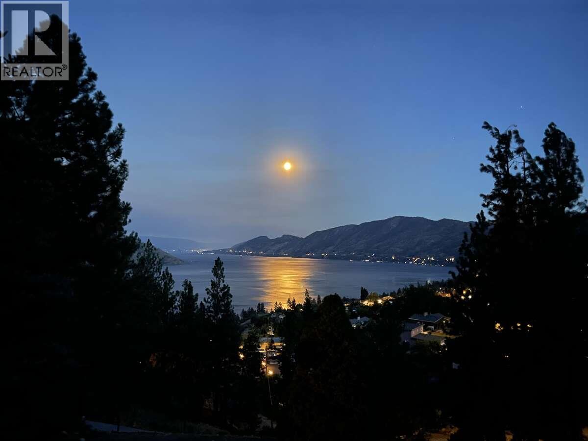 5918 Ehlers Road, Peachland, British Columbia