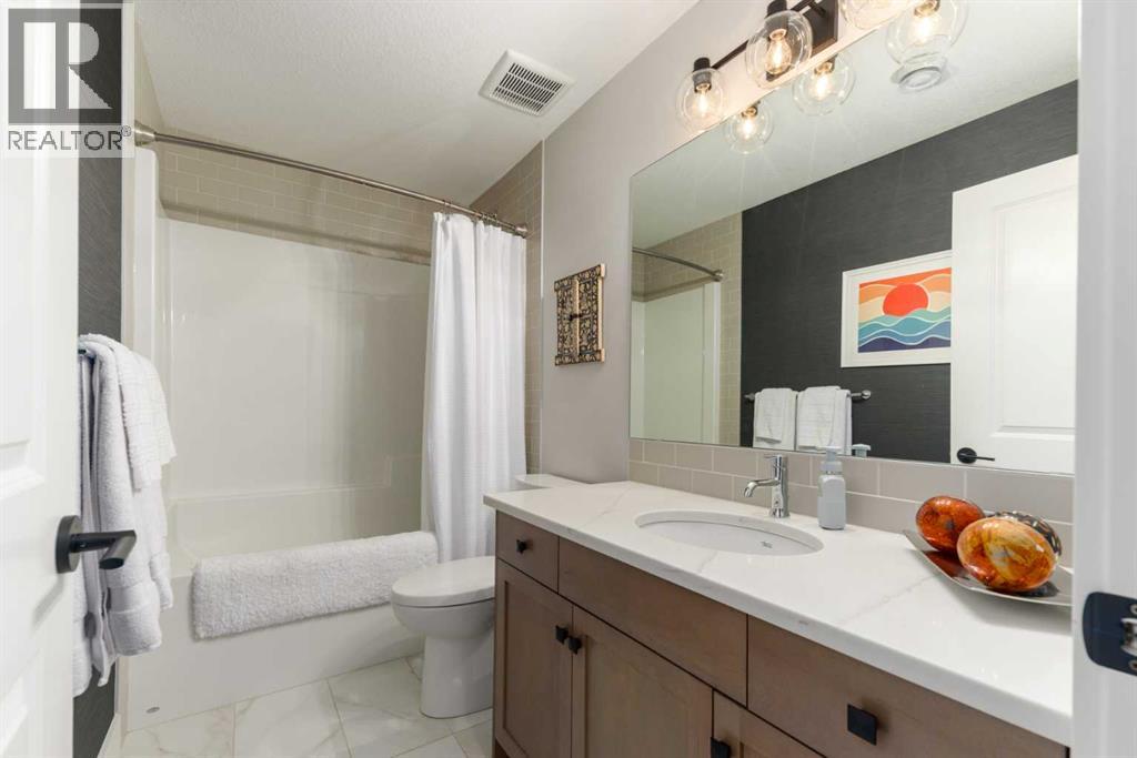 232 Discovery Drive Sw, Calgary, Alberta  T3H 6A2 - Photo 46 - A2270308