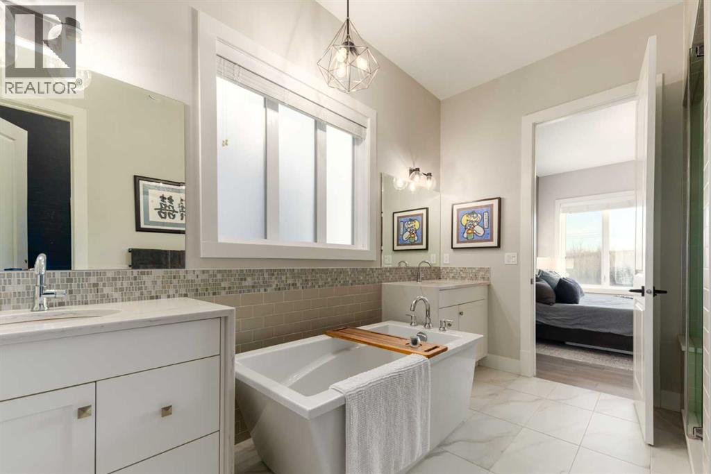 232 Discovery Drive Sw, Calgary, Alberta  T3H 6A2 - Photo 28 - A2270308