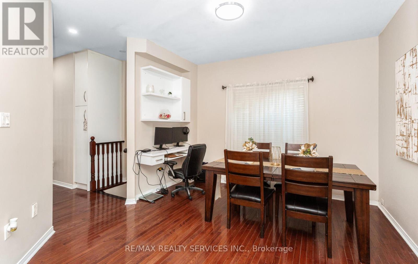 3770 Brinwood Gate, Mississauga, Ontario  L5M 7H2 - Photo 10 - W12549794