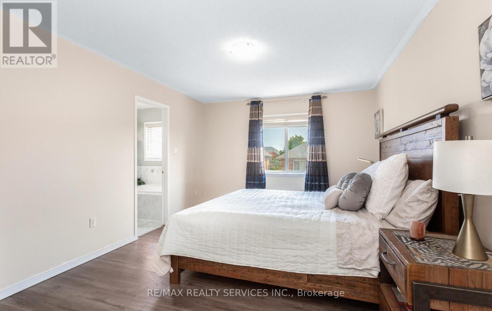 3770 Brinwood Gate, Mississauga, Ontario  L5M 7H2 - Photo 16 - W12549794